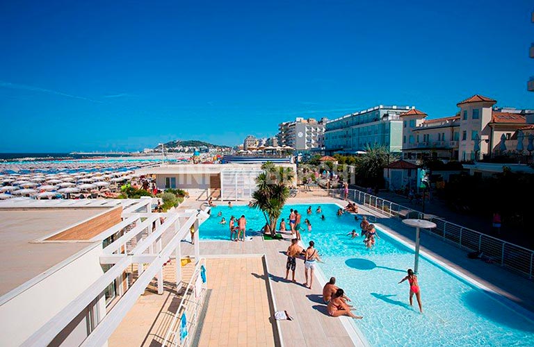 spiaggia cattolica